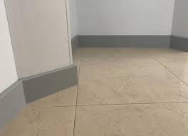 Плінтус Cubu flex 60-1202 (1012)(60*13*2500) сірий 2,5 м