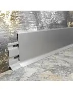 Плінтус алюмінієвий накладний Best Deal4/81/2,5 срібло анодоване з защолкою,зручний повторний монтаж