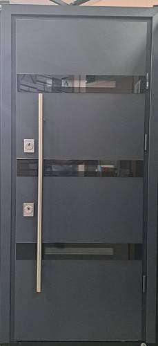 Двері вхідні Страж Proof ST Mottura Slim Dантрацит/модрина вулк. с кашированым наличником., ручка DND870*2050