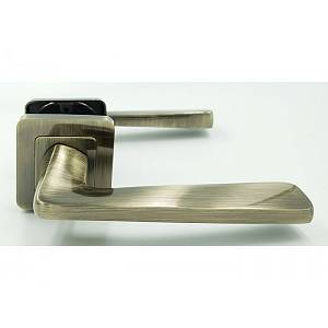 Ручка Trion на квадратной розете ЦАМ Nuevo 74 AB бронза