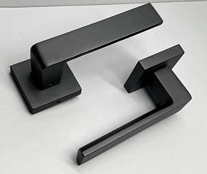 Ручка Trion на квадратной розете  Flash 49  AL-AL BM Black