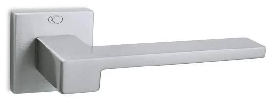 Дверна ручка Convex 1535 на квадратній розетці матовий хром