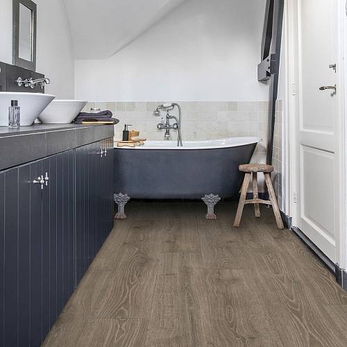 Ламінат Quick-Step Majestic MJ3548 Дуб Лісовий Масив Коричневий (32/9,5) (0,492кв.м/шт) (6 шт/уп)