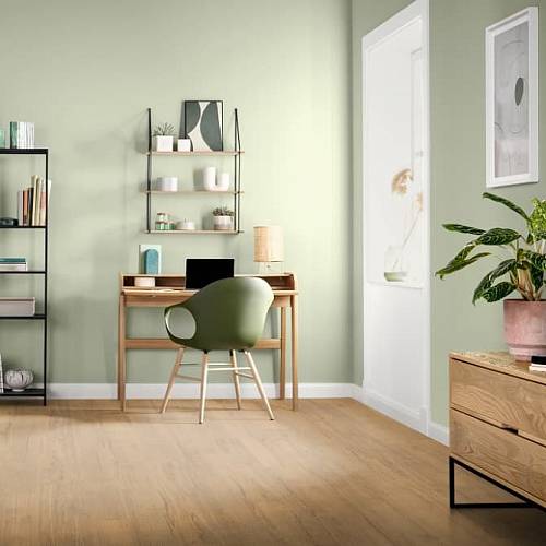 Ламінат Egger Classic EL2096.1784260 Дуб Ельва Медовий V4 8/32 (1,292х 0,193)0,2493 кв.м (1,9948 м2/уп) 8 шт.