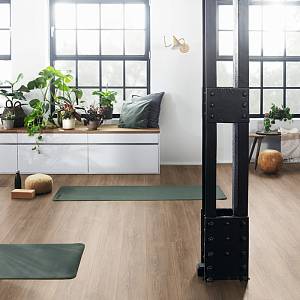 Ламинат Egger Classic EL2163.1786676 Дуб Ньюпорт Коричневый V4 8/32(1,292х 0,193)0,2493кв.м(1,9948м2/уп)8 шт