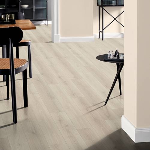 Ламінат Egger Classic EL2831.1783860 Дуб Ельтон Білий V4 8/32(1,292х 0,193)0,2493 кв.м (1,9948м2/уп)8 шт.