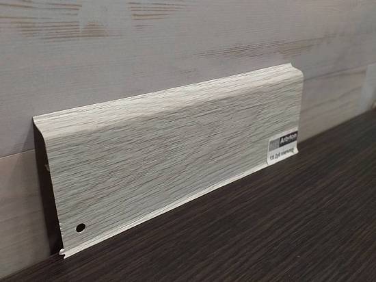 Плінтус Arbiton INDO №135 Дуб Платинум (70*26*2500мм) (10шт/уп)