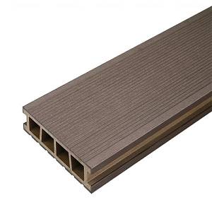 Террасная доска Berg Deck брашированная (25*150*2400мм) 03 Орех (1шт/0,36кв.м)