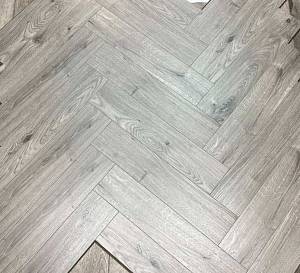 Ламинат Urban Floor Herringbone33/8 Emerald VG7802(0,127*0,600) 0,0762кв.м/шт(30шт/уп=2,286 кв.м)