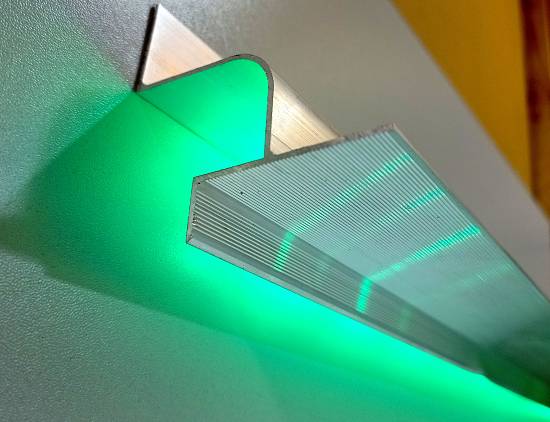 Алюмінієвий профіль тіньового шва АПТШ 21 білий 3 м/п (Профіль Центр)