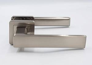 Ручка Trion на квадратной розете Flash 74 AL-AL BSN total перламутровый никель