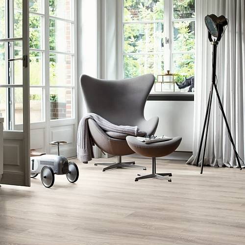 Ламінат Egger Classic-Aqva EL1087.1784025 Дуб Тосколано Світлий V4 8/32 (0,2493 кв.м) (1,9948 м2/уп)8 шт.