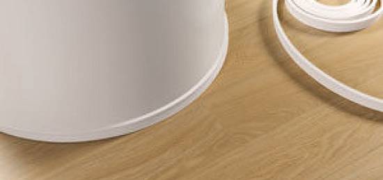 Плінтус QUICK-STEP під фарбування гнучкий ПВХ (40х14х7000)